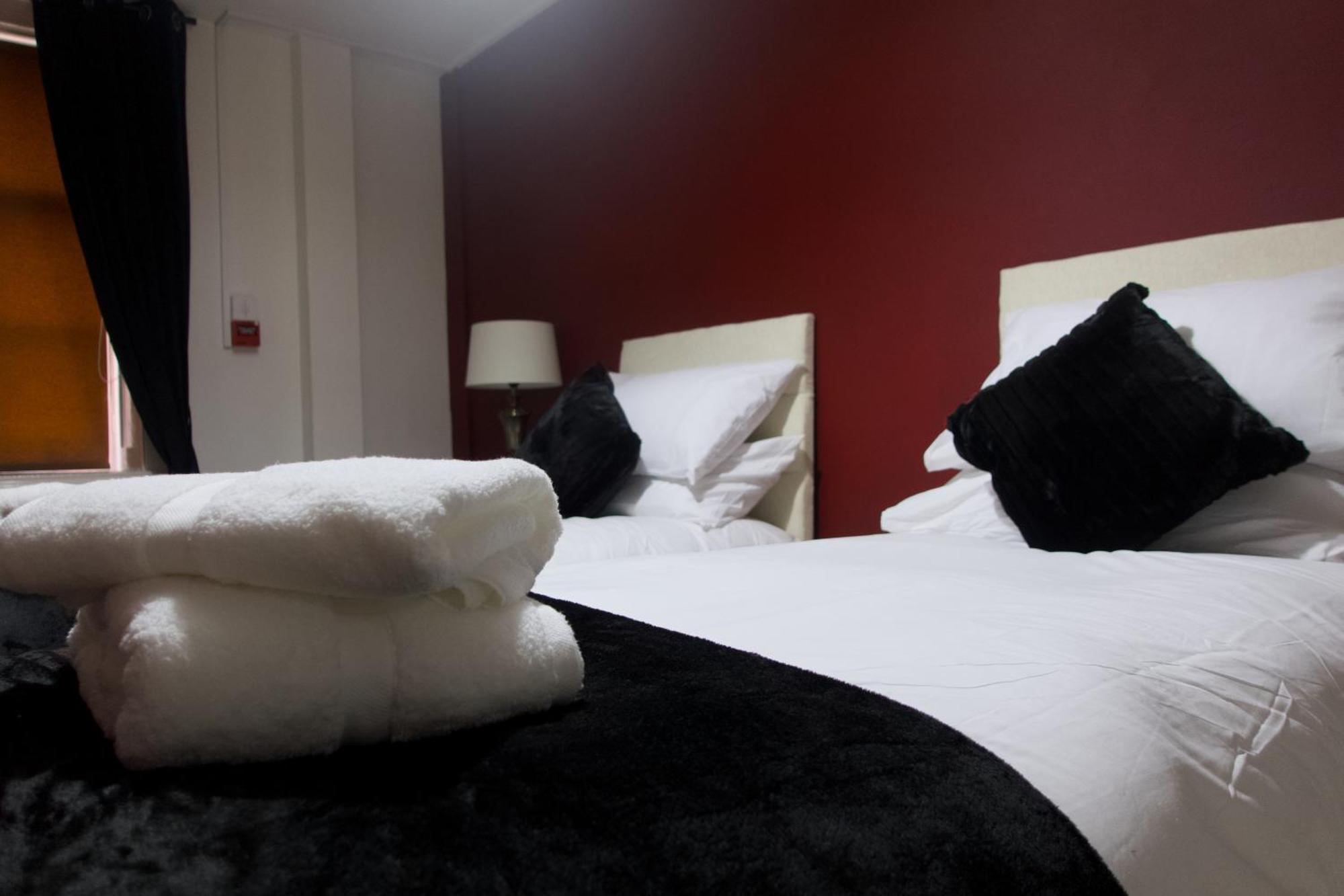 2 Bedroom - The Ruby Appartement Cheltenham